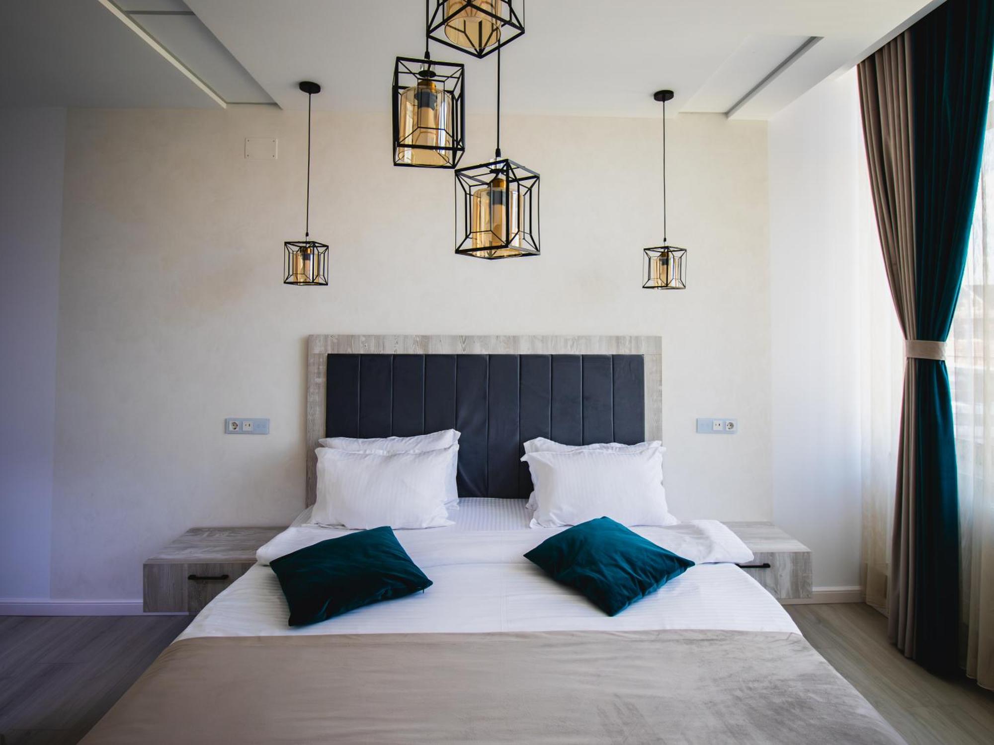 Casa Munteneasca Alessandro Pitesti Luaran gambar