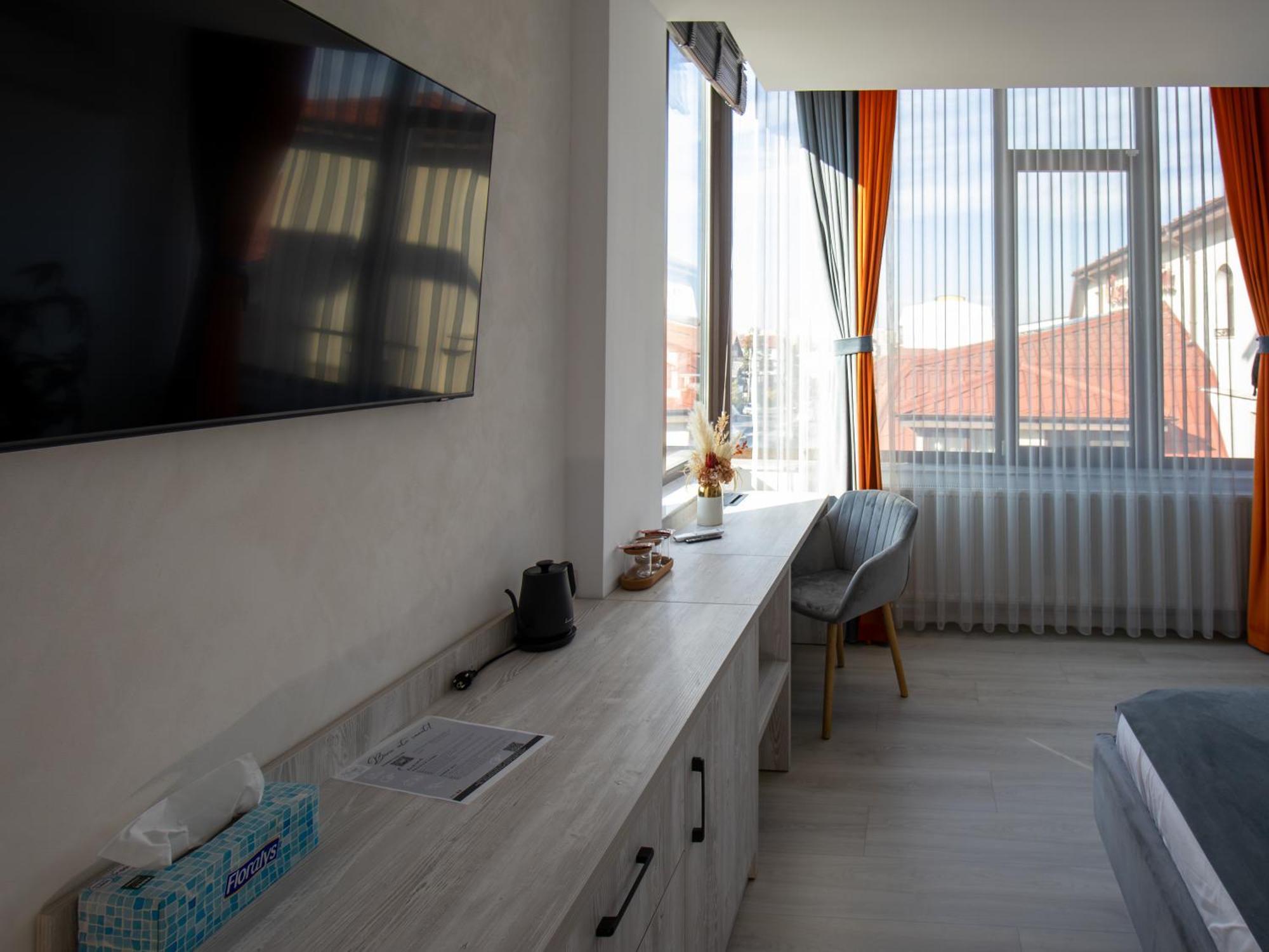 Casa Munteneasca Alessandro Pitesti Luaran gambar